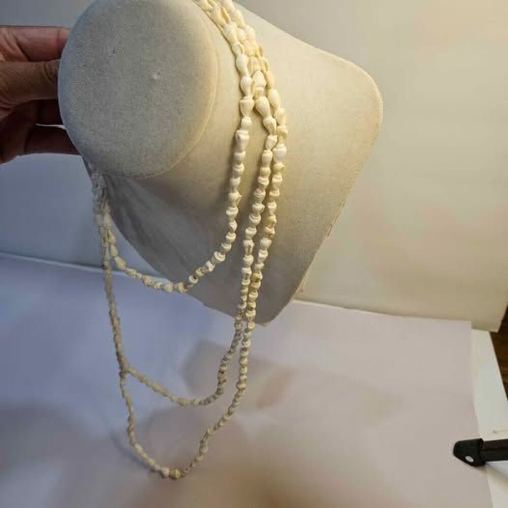Multi-Strand Shell Necklace - Picture 7 of 10